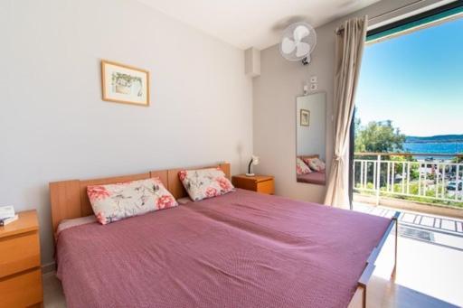 Lavish & Spacious Apt With Stunning Seaview, 10 Min Ath Airport Artemida  Dış mekan fotoğraf