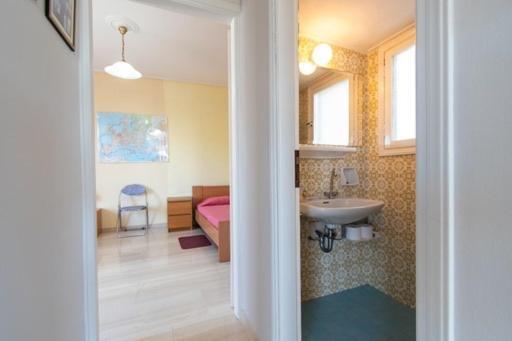 Lavish & Spacious Apt With Stunning Seaview, 10 Min Ath Airport Artemida  Dış mekan fotoğraf